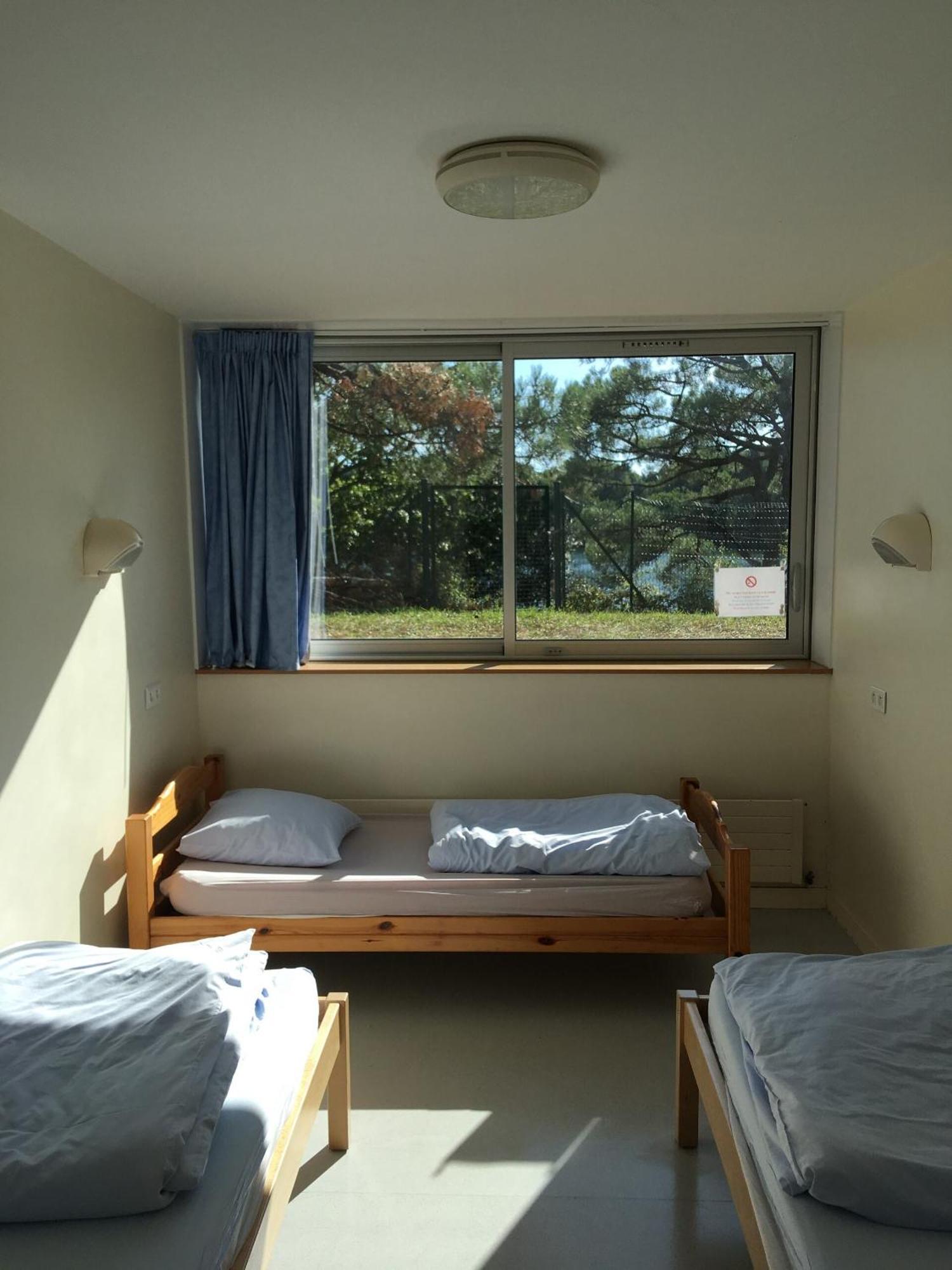 Auberge De Jeunesse Hi Лориан Екстериор снимка